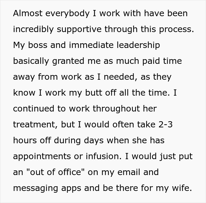 Text about a coworker supported by a boss, highlighting flexible work hours for personal reasons.