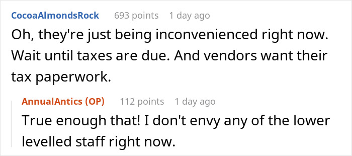 Reddit comments discussing software management issues and workplace inconvenience.