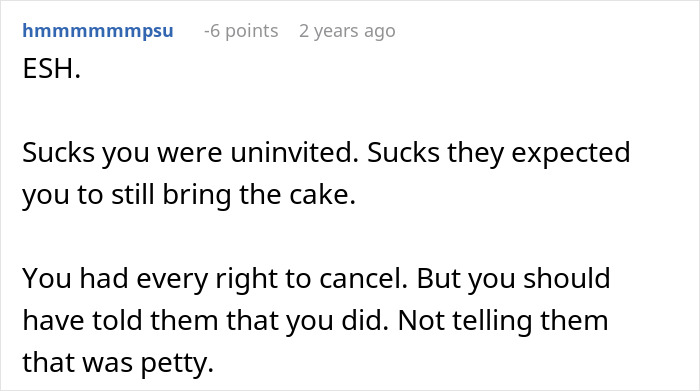 Reddit comment discussing a canceled wedding cake order after someone was uninvited.