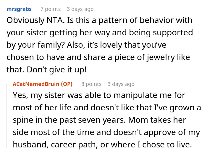 Reddit comments discussing conflict over a sister's refusal to give up an heirloom ring.