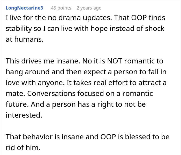 Text exchange reacting to love confession drama, focusing on romantic expectations and boundaries.