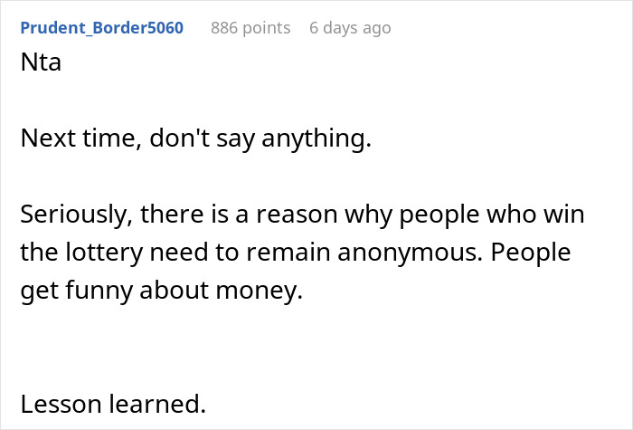 Reddit comment discussing a lottery win, advising anonymity due to reactions about money.