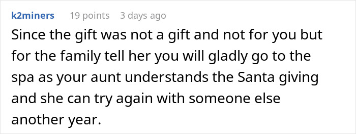 Text comment about pregnancy announcement not being a Christmas gift from user k2miners.