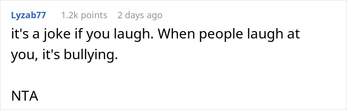 Reddit comment discussing a joke and bullying, related to a bride's wedding speech.