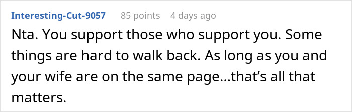 Comment on a Reddit post discussing support in family dynamics amid a booming business.