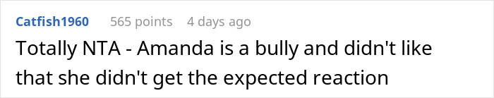 Comment saying Amanda is a bully, related to discussion about loving being skinny.