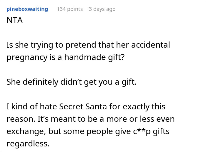 Reddit comment discussing pregnancy announcement as a Christmas gift.