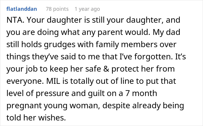 Text comment defending daughter against grandmother in online discussion.