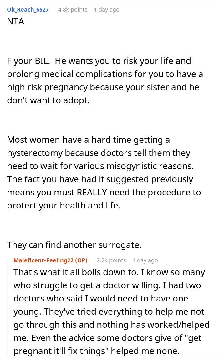 Reddit discussion on woman planning hysterectomy, facing surrogate pressure, user advice displayed.