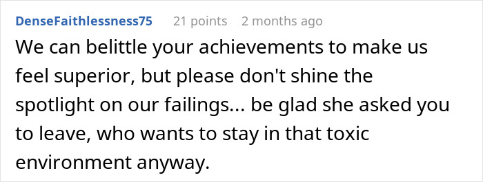 Reddit comment discussing feelings of insecurity about university achievements and a toxic family environment.