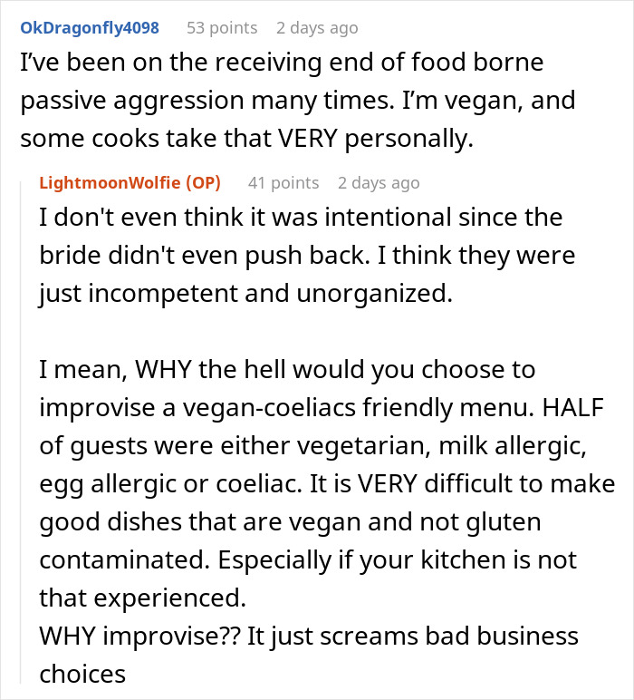 Reddit discussion about wedding caterer's unorganized vegan menu and food issues at event.