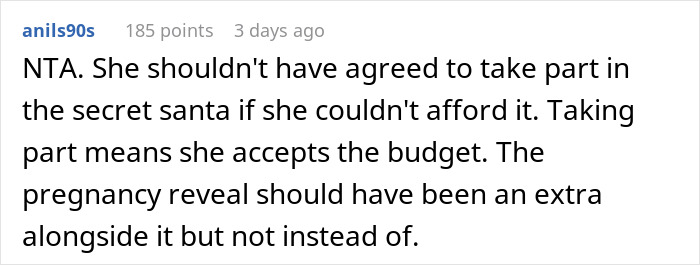 Comment discussing why a pregnancy announcement shouldn\'t replace a Christmas present.