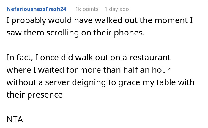 Text comment about poor restaurant service experience, mentioning staff neglect and lack of tipping.