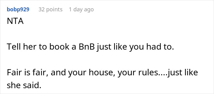 Reddit comment discussing house rules and fairness in sleeping arrangements.