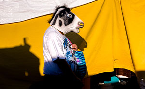 I Photographed The Soul Of A Flea Market Before It’s Gone Forever (18 Pics)