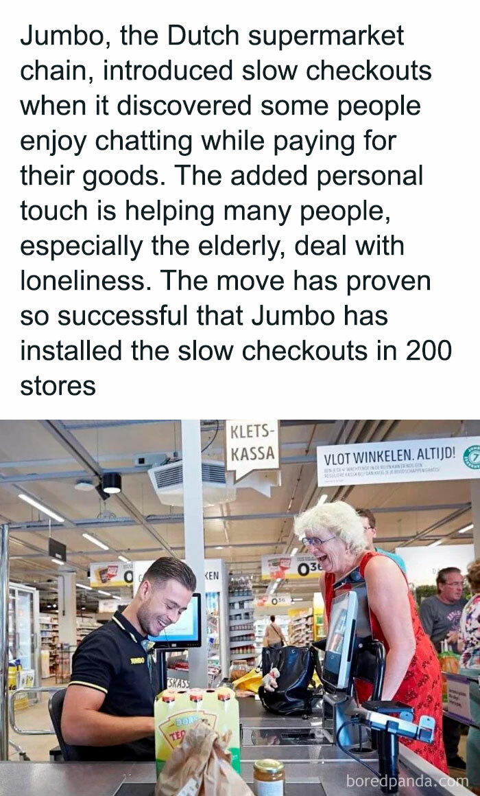 Supermarket cashier chatting with a smiling elderly woman, illustrating moments of kindness.