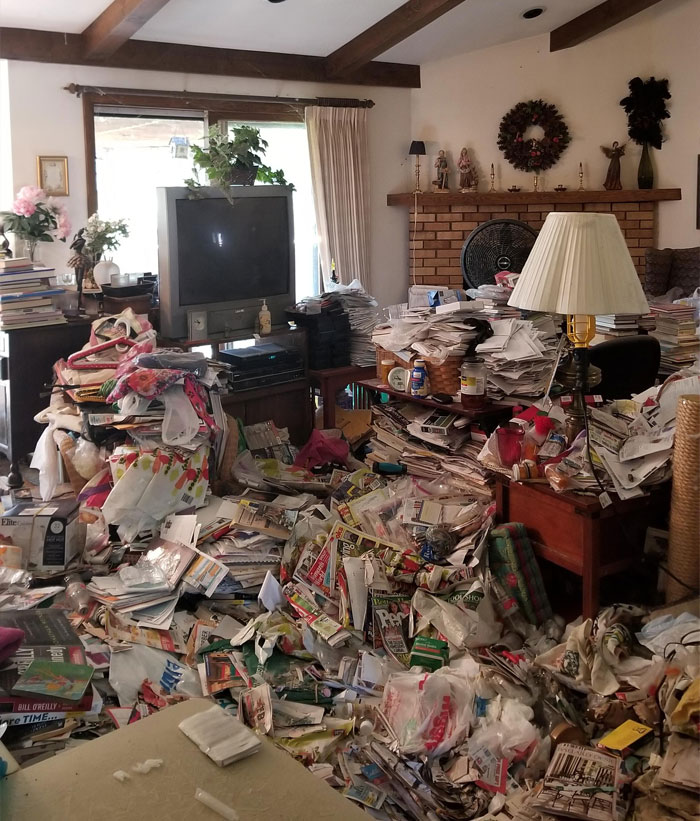 "Yes, Maggots": SIL Refuses To House Hoarder In-Laws After They Lose Their Home