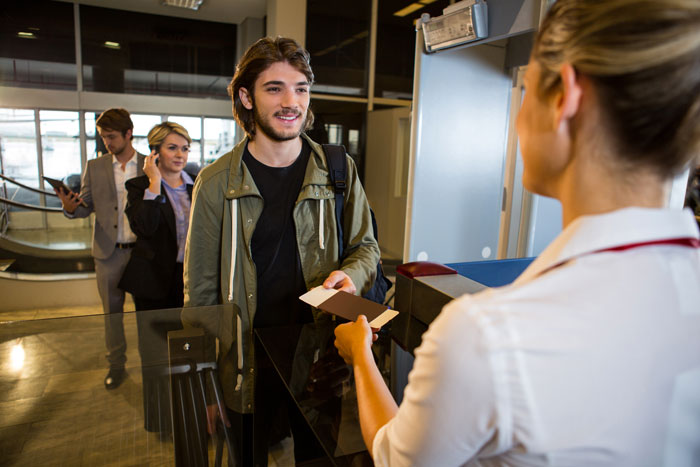 Guy Refuses To Cancel Japan Trip After GF Forgot Her Passport, She’s Upset He “Abandoned Her”