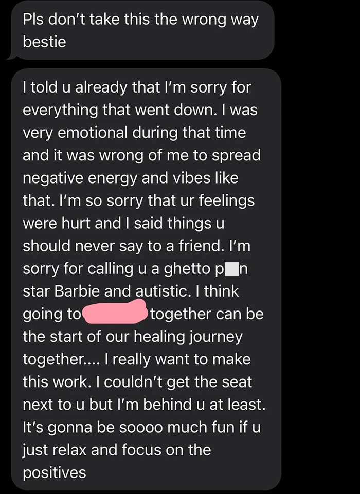 Text message from a woman apologizing and proposing a fresh start to their friendship.