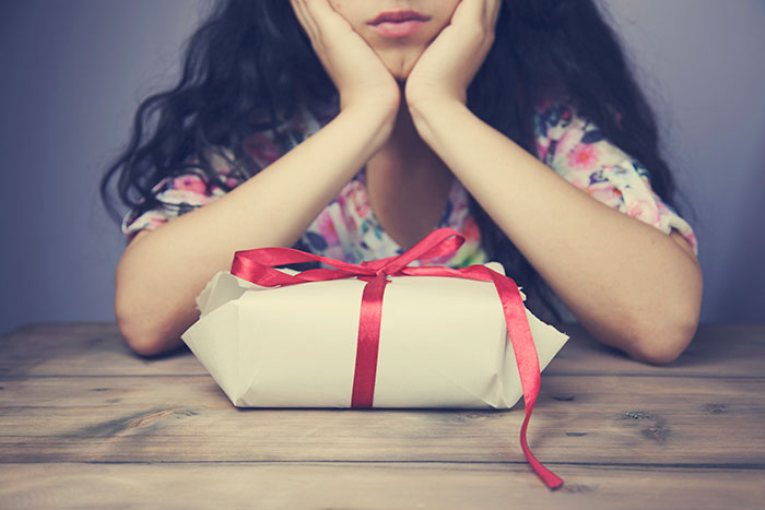 “Your Marriage Is Over”: Woman Doesn’t Know How To Come Back From Husband’s Stunt On Christmas