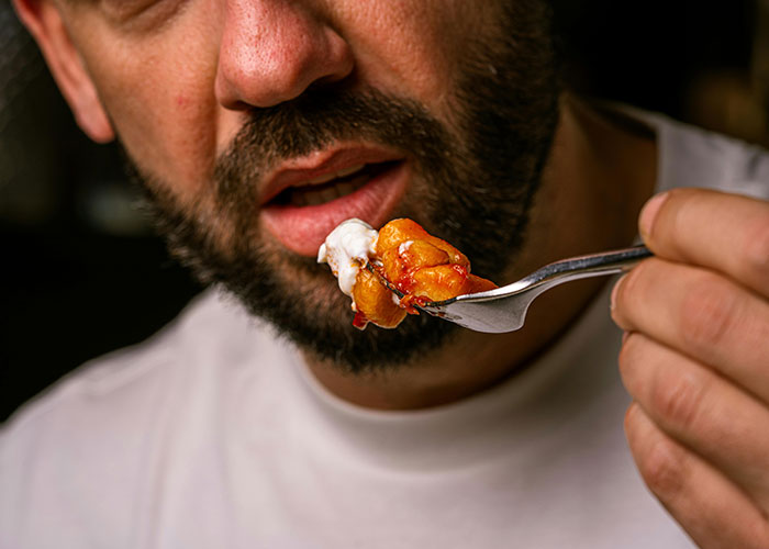 Man Is Sick Of Being Forced To Suffer Through Every Dinner With GF, Finally Loses Patience