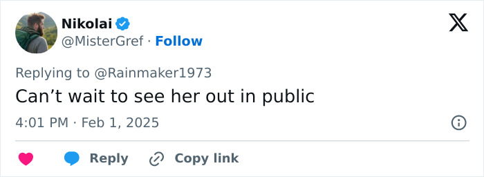 Tweet discussing excitement to see a 10YO deaf girl's public reaction.