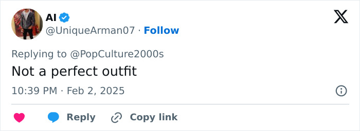 Tweet comment on Smith outfits at Grammys 2025: 