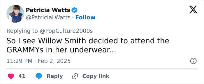 Tweet commenting on Willow Smith's outfit at the Grammys 2025, mentioning attending in underwear.