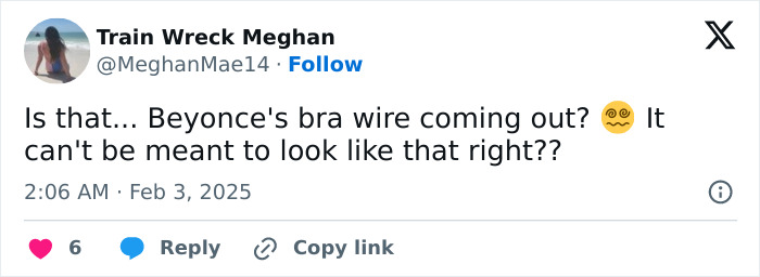 Tweet speculating about Beyoncé's wardrobe malfunction at the Grammys with text about bra wire visibility.