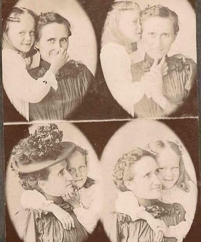 Una madre y su hija posando para la cámara, 1900 aprox.