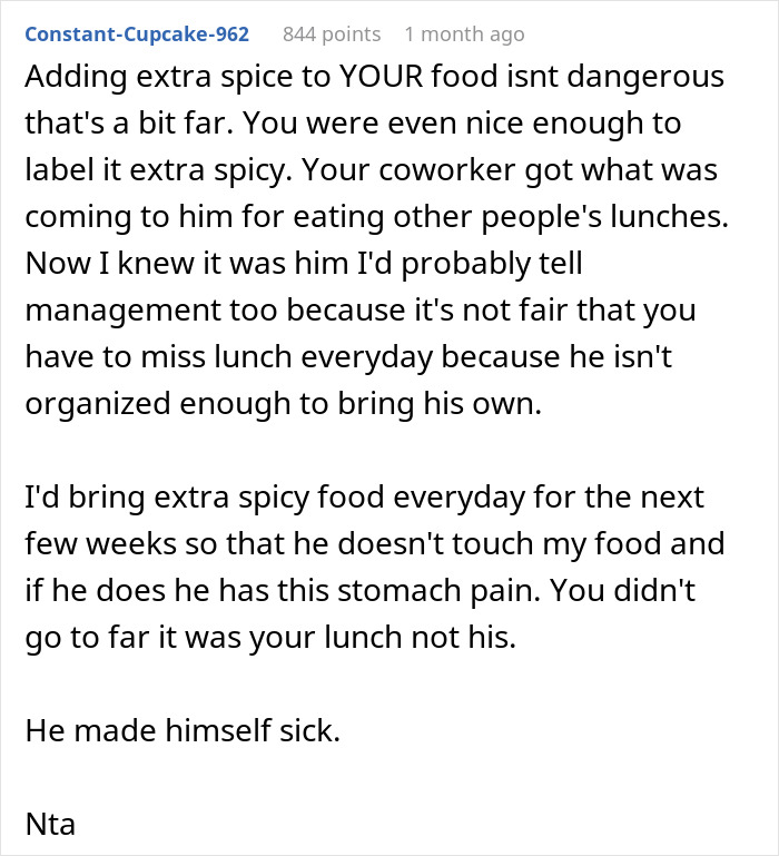 Text comment discussing a woman who cooks spicy food, adds a warning label, and faces blame for a food thief’s upset stomach.