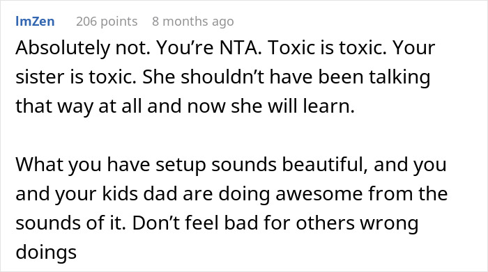 Reddit comment discussing toxic relationship with sister over babysitting.