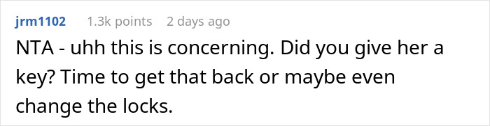 Comment discussing concerns about breaking into a friend's house, suggesting changing locks.