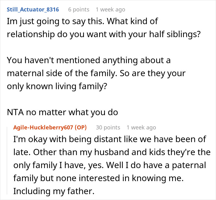 Reddit conversation about family relationships and siblings' inheritance.