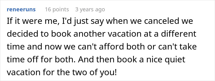 Response from a netizen advising a child-free couple on vacation plans, suggesting booking a quiet trip for two.