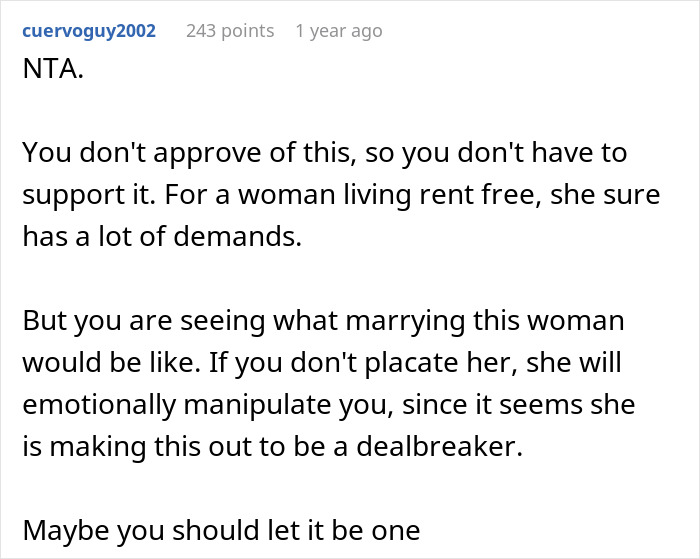 Online user comment discussing an 18YO moving out to live with her boyfriend and asking her stepdad for support.