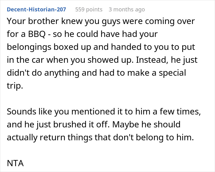 Reddit comment discussing a situation where belongings weren't returned, mentioning a BBQ gathering and a special trip.