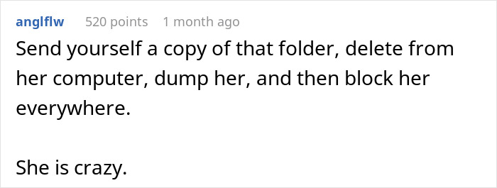 Screenshot of a comment advising someone to copy a folder, delete it, end the relationship, and block the girlfriend.