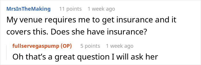 Discussion about wedding vendor insurance in an online thread.