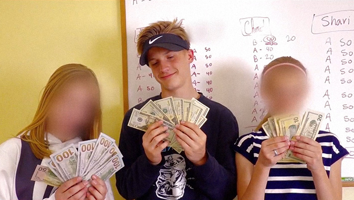 Teens holding cash, a scene related to the Ruby Franke docuseries on momfluencer abuse.