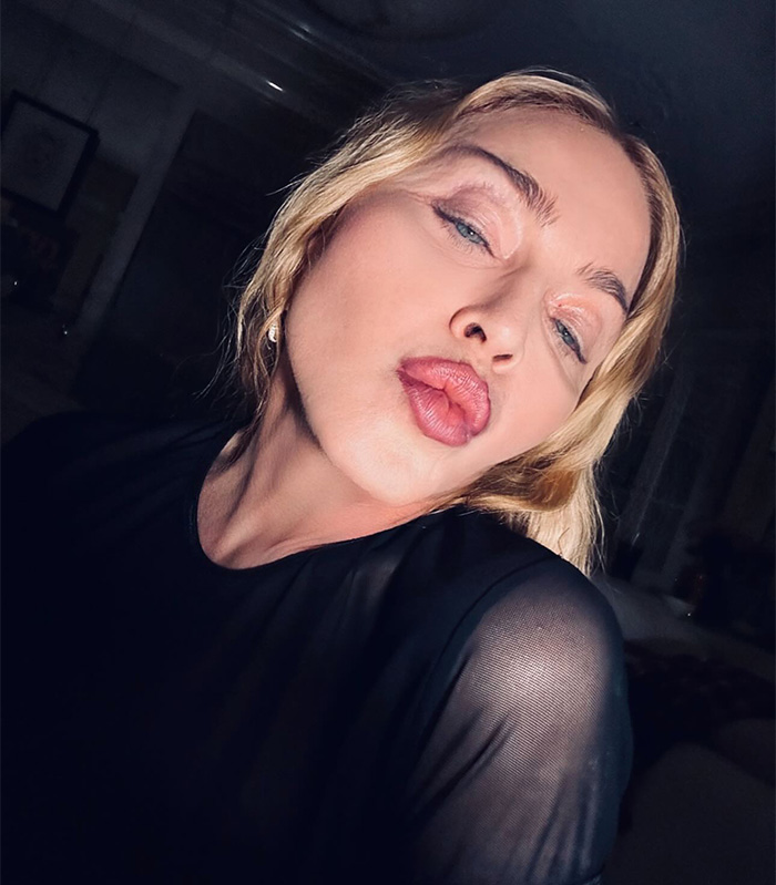 Madonna selfie