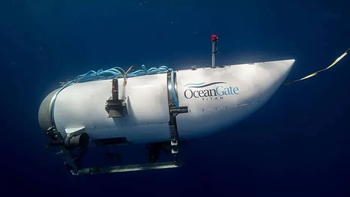 Submersible Titan under water.