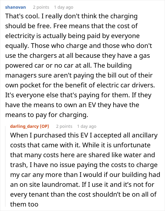 Discussion on Tesla drivers' cost responsibilities at charging stations in online forum comments.