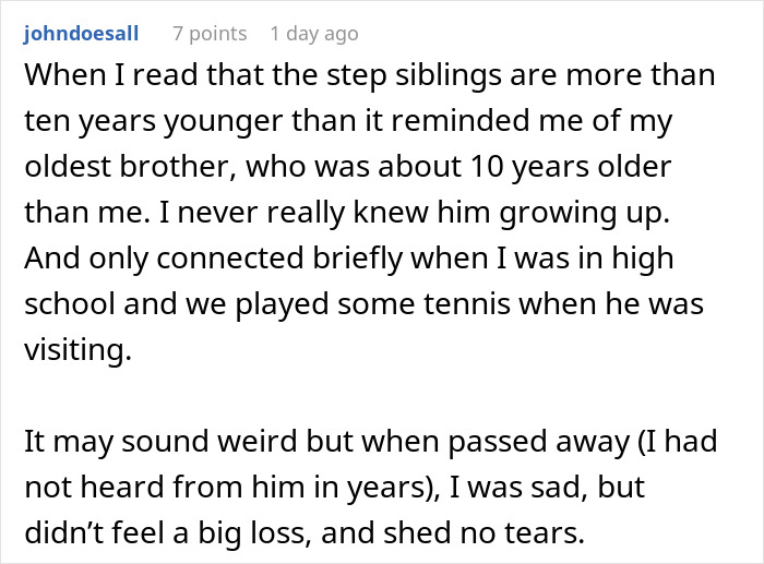 Text post discussing relationships with stepsiblings and an older brother, reflecting on distance and emotional connection.