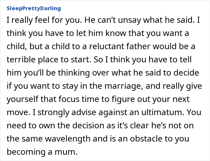 Comment from forum advising against having a child with a reluctant father, suggesting careful consideration.