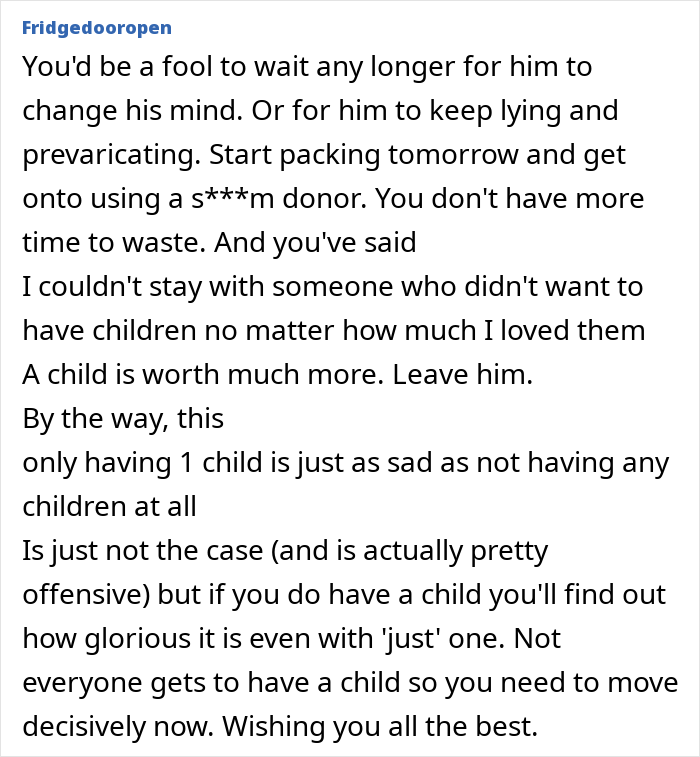 Text screenshot discussing opinions on having 1 child versus none, expressing disagreement and advice to move forward.