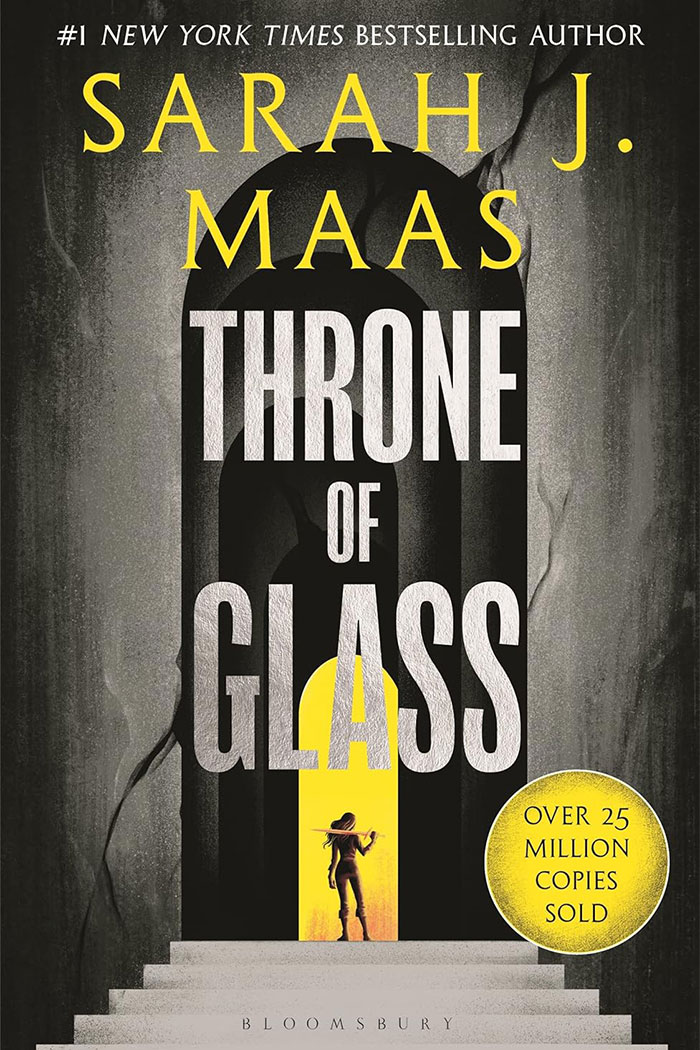 Cover of "Throne of Glass" by Sarah J. Maas with a silhouette by a glowing doorway.